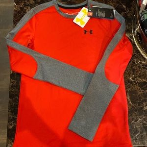 NWT Under Armour size YXL thick base layer shirt